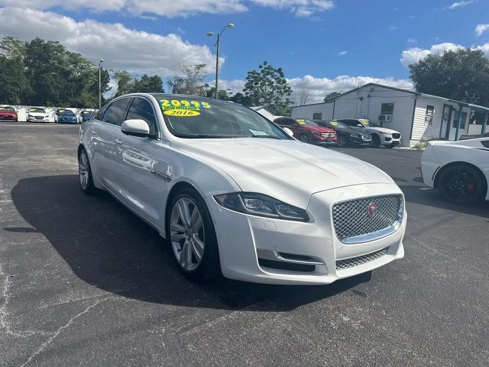 2016 Jaguar X351 XJ - Image 7 of 18