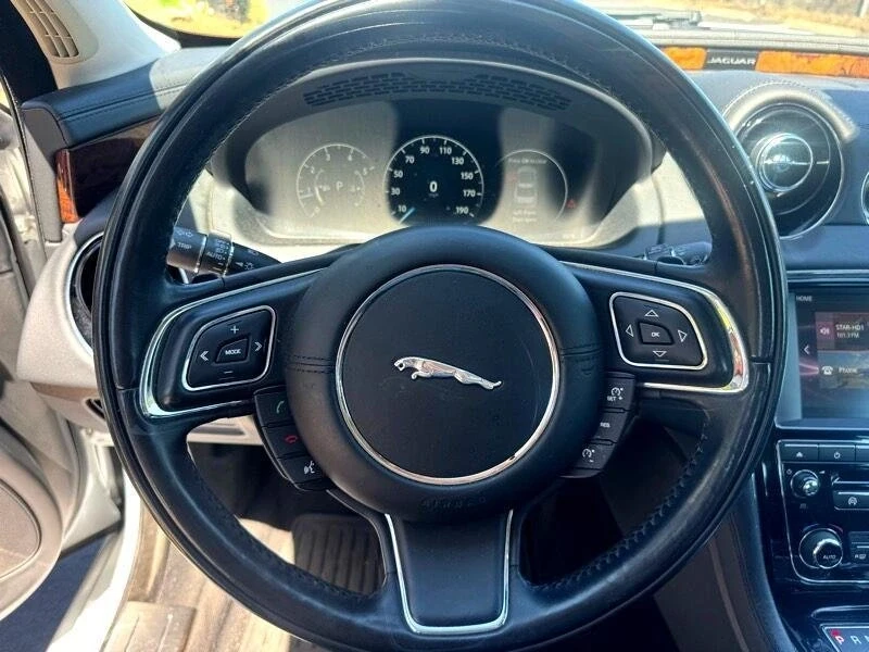 2016 Jaguar X351 XJ - Image 11 of 17