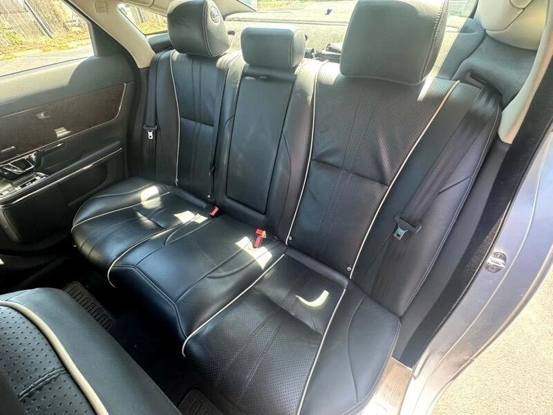 2016 Jaguar X351 XJ - Image 9 of 17