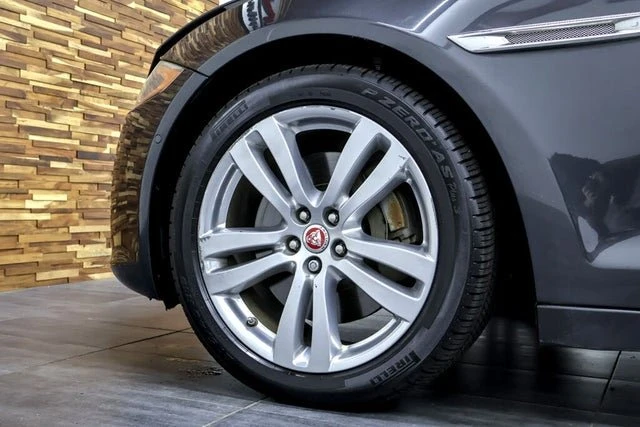 2016 Jaguar X351 XJ - Image 16 of 19