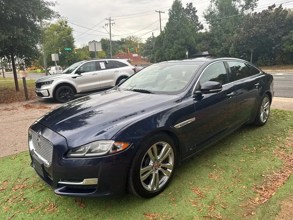 2016 Jaguar X351 XJ - Image 8 of 19