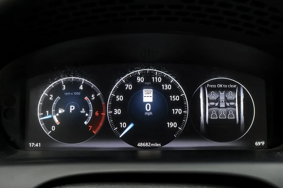 2016 Jaguar X351 XJ - Image 16 of 20