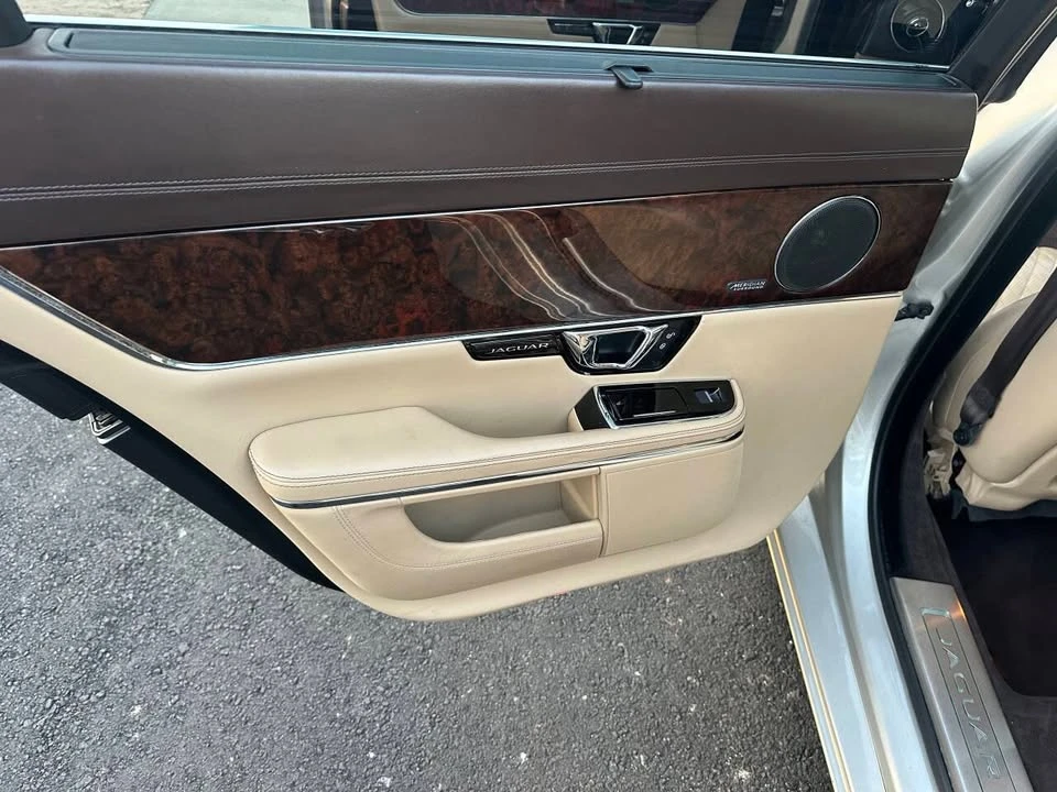 2016 Jaguar X351 XJ - Image 15 of 19