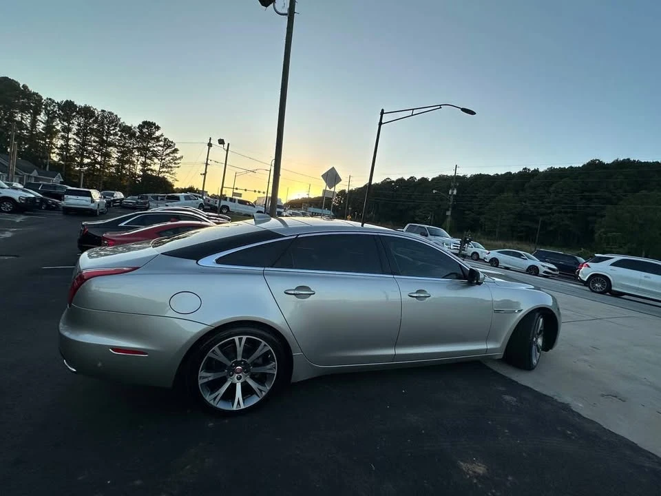 2016 Jaguar X351 XJ - Image 9 of 19