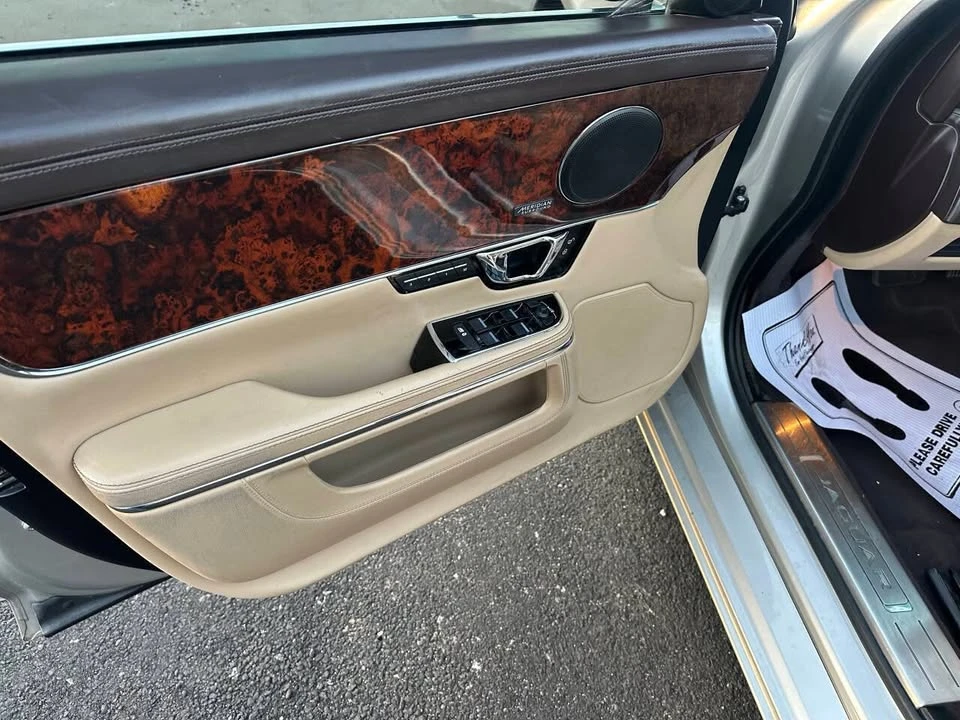 2016 Jaguar X351 XJ - Image 19 of 19