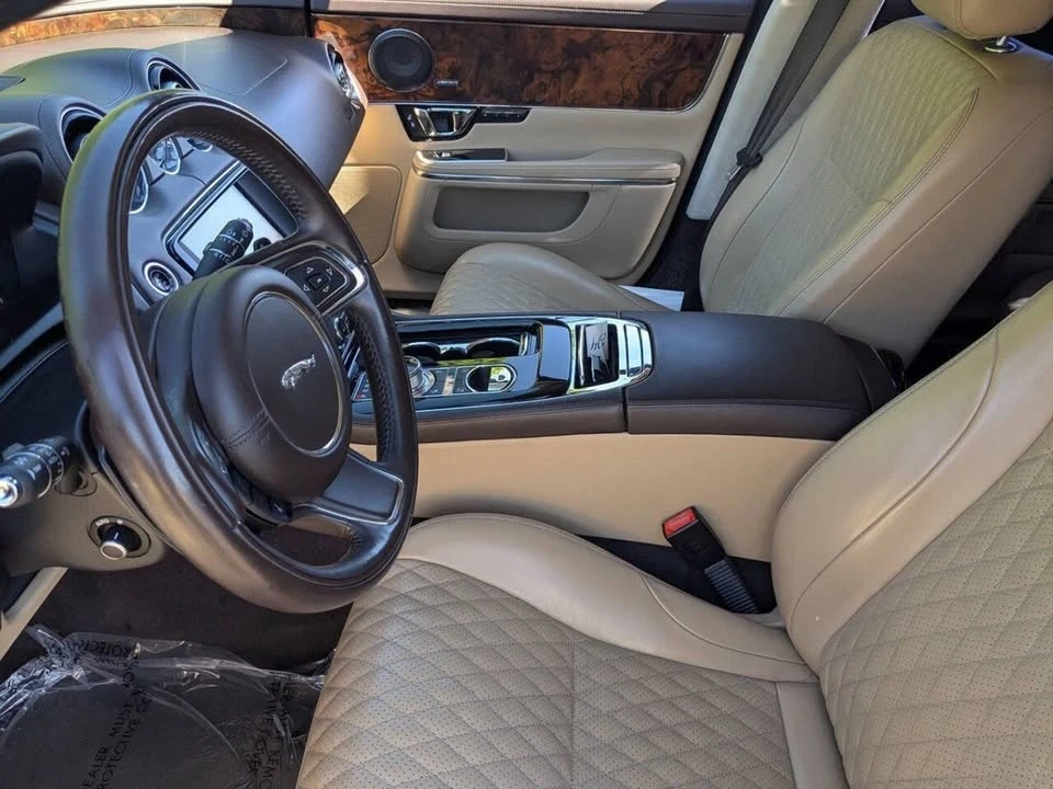 2016 Jaguar X351 XJ - Image 17 of 17