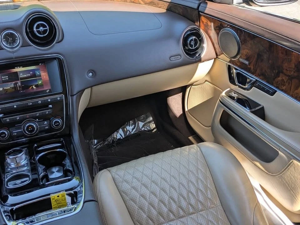 2016 Jaguar X351 XJ - Image 13 of 17