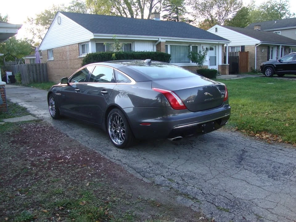 2016 Jaguar X351 XJ - Image 9 of 20