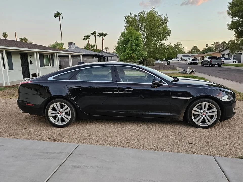2016 Jaguar X351 XJ - Image 11 of 16
