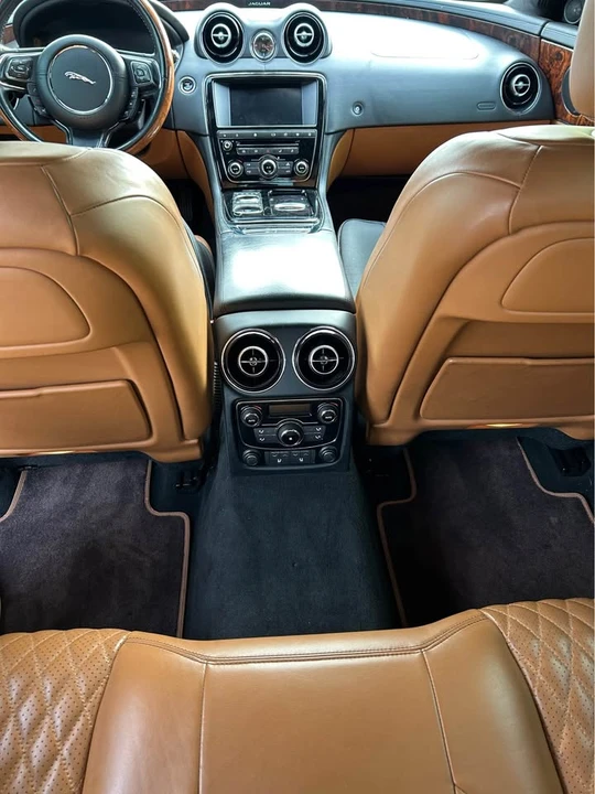 2016 Jaguar X351 XJ - Image 13 of 19