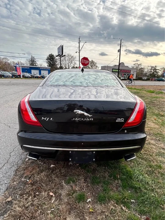 2016 Jaguar X351 XJ - Image 5 of 19