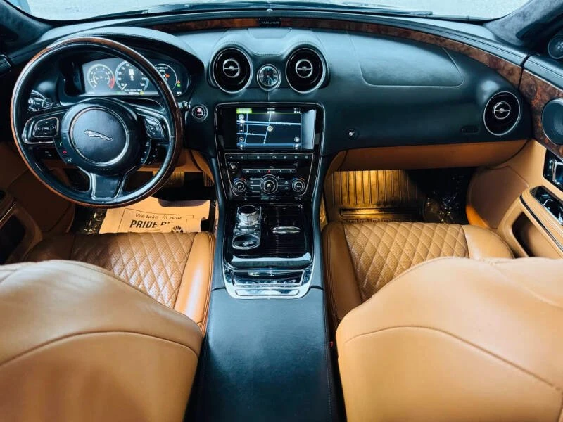 2016 Jaguar X351 XJ - Image 19 of 20