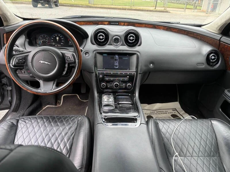 2016 Jaguar X351 XJ - Image 12 of 15