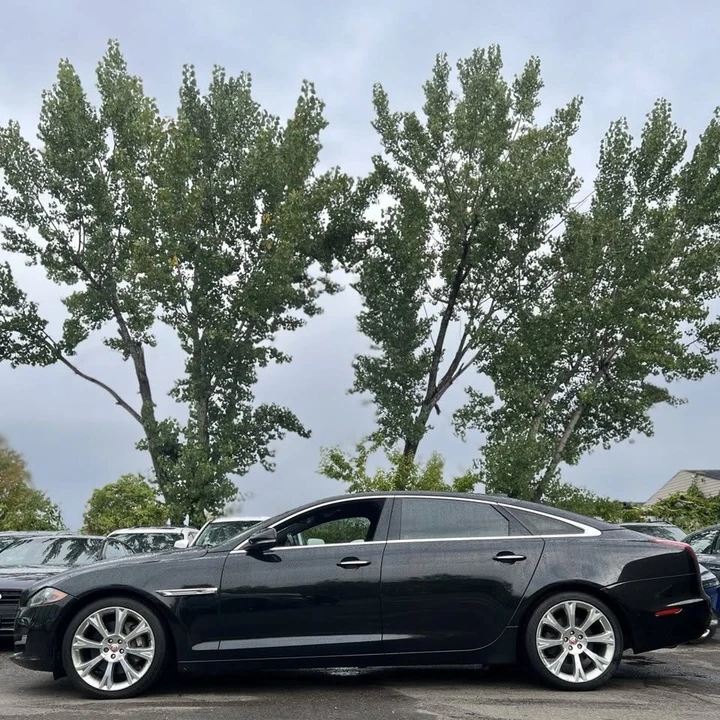 2016 Jaguar X351 XJ - Image 2 of 11