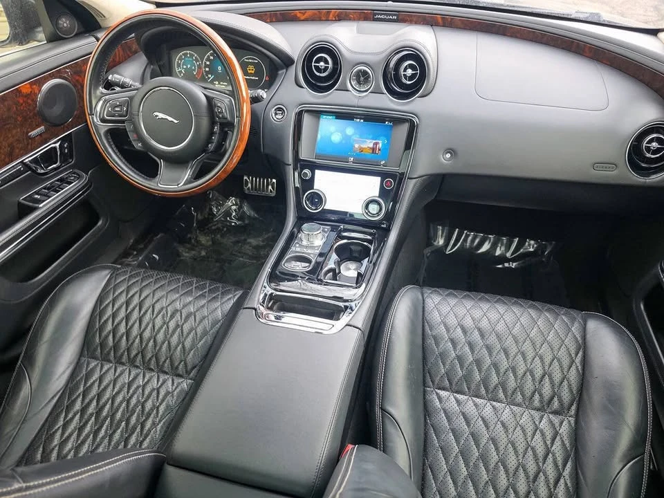 2016 Jaguar X351 XJ - Image 17 of 17
