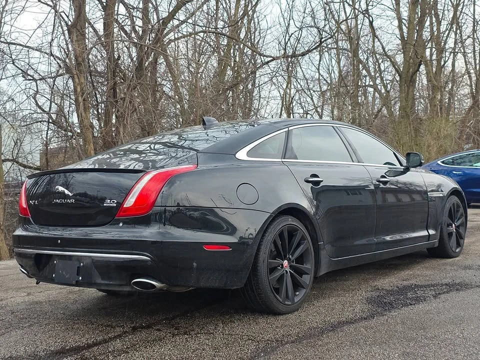 2016 Jaguar X351 XJR - Image 13 of 19