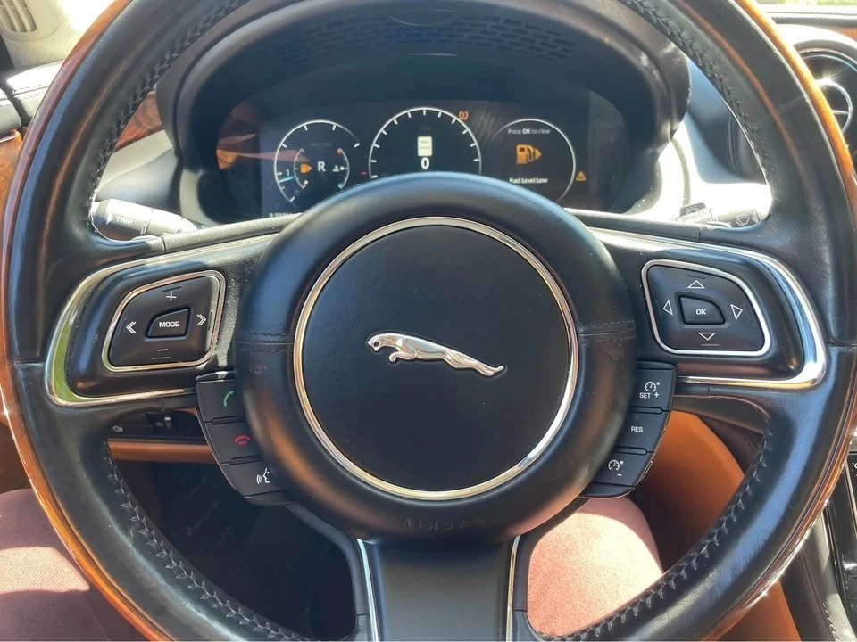 2016 Jaguar X351 XJ - Image 11 of 16
