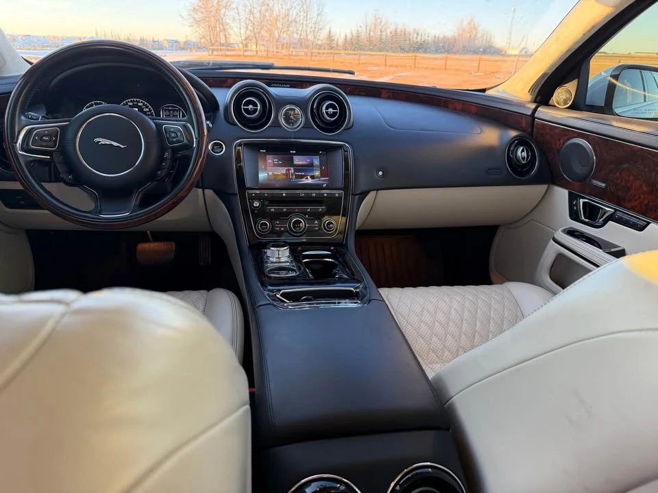 2016 Jaguar X351 XJ - Image 5 of 5