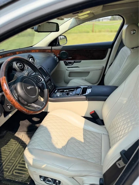2016 Jaguar X351 XJ - Image 6 of 9