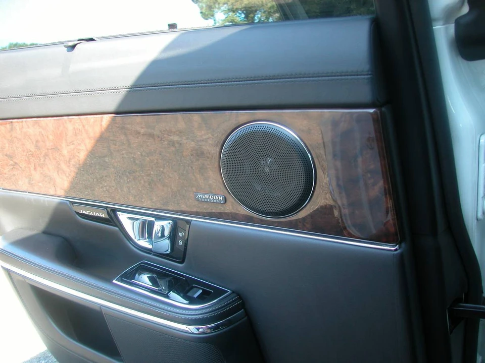 2016 Jaguar X351 XJ - Image 12 of 20