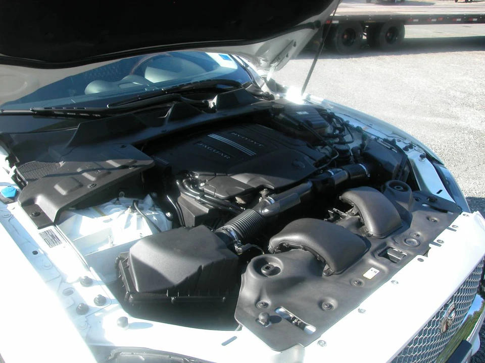 2016 Jaguar X351 XJ - Image 19 of 20