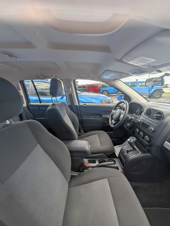 2016 Jeep Compass - Image 4 of 6