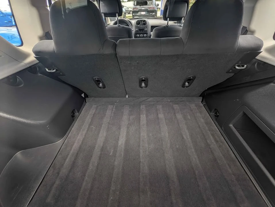 2016 Jeep Compass - Image 2 of 6