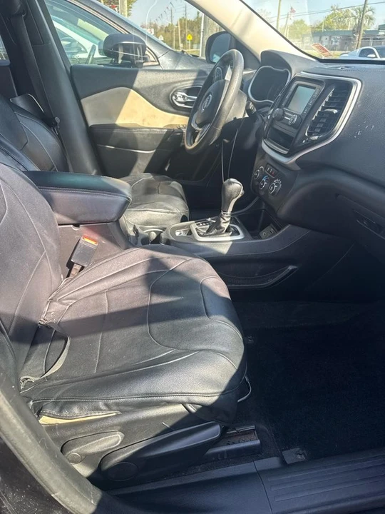 2016 Jeep KL Cherokee - Image 5 of 8