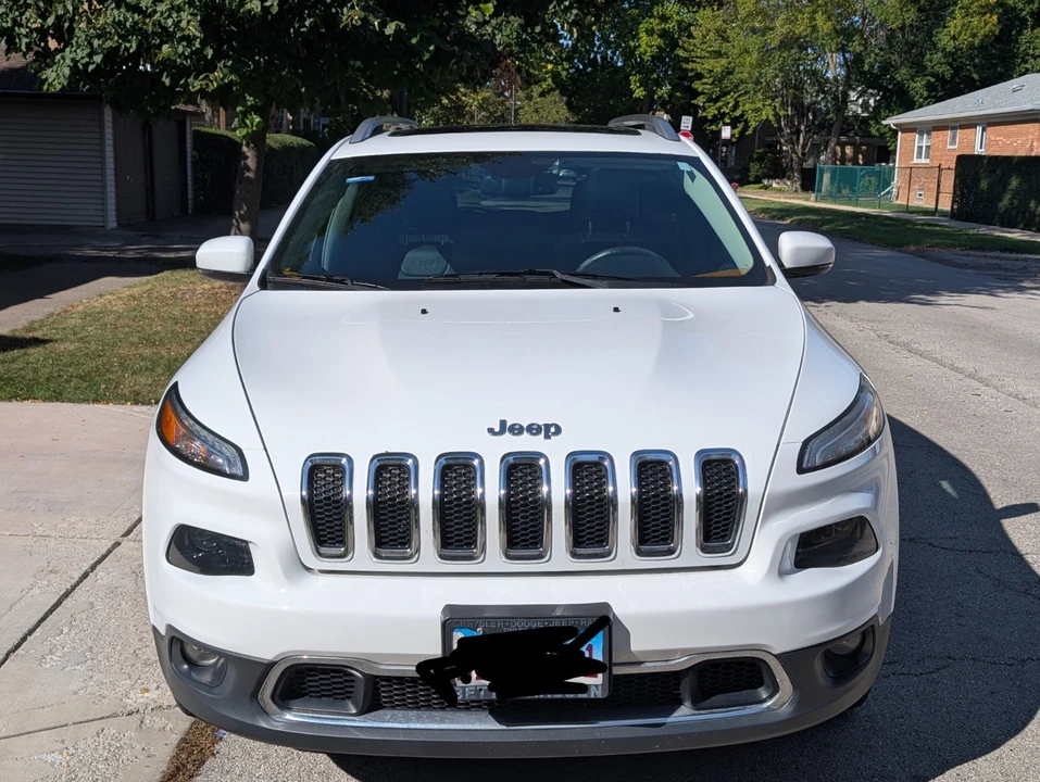 2016 Jeep KL Cherokee - Image 2 of 10