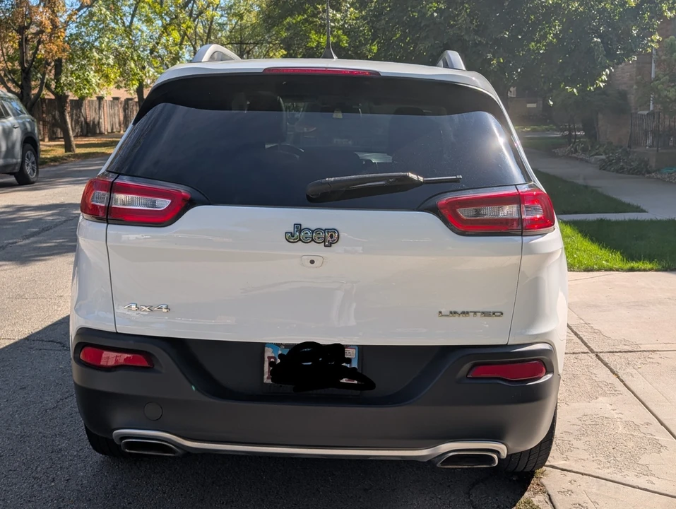 2016 Jeep KL Cherokee - Image 4 of 10