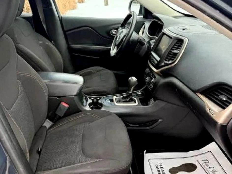 2016 Jeep KL Cherokee - Image 17 of 21