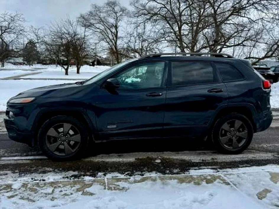 2016 Jeep KL Cherokee - Image 2 of 21