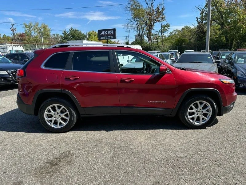 2016 Jeep KL Cherokee - Image 8 of 12