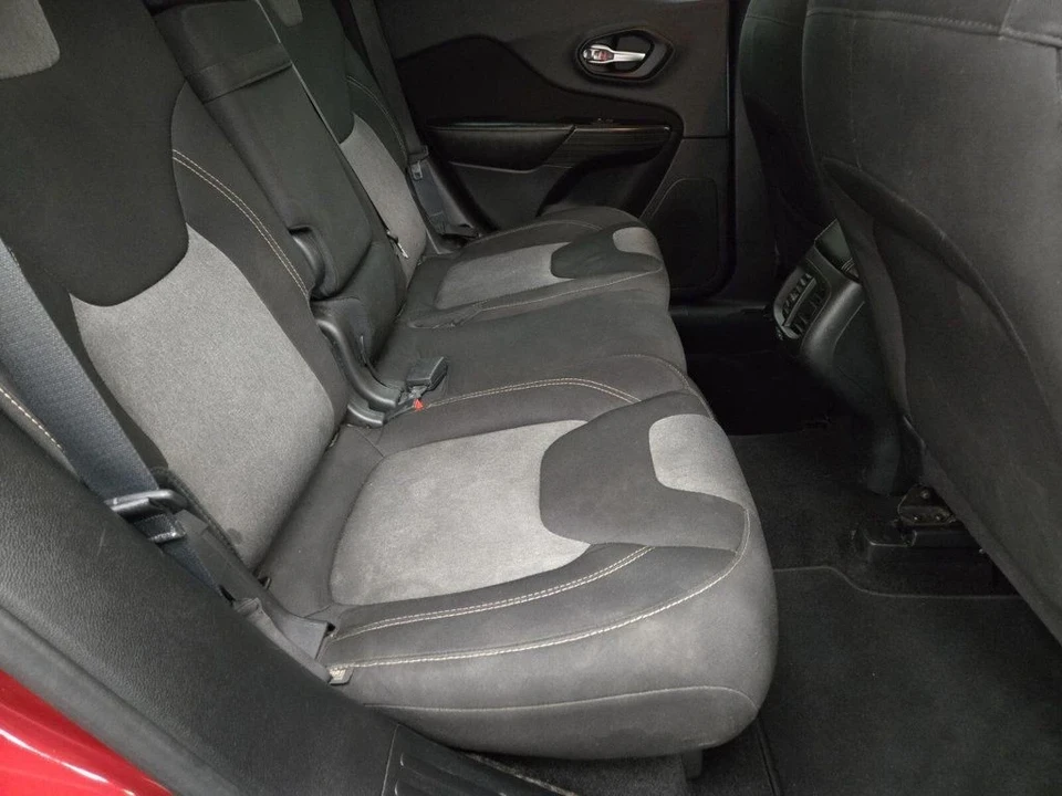 2016 Jeep KL Cherokee - Image 9 of 12