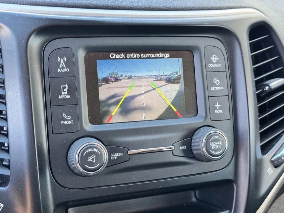 2016 Jeep KL Cherokee - Image 18 of 21