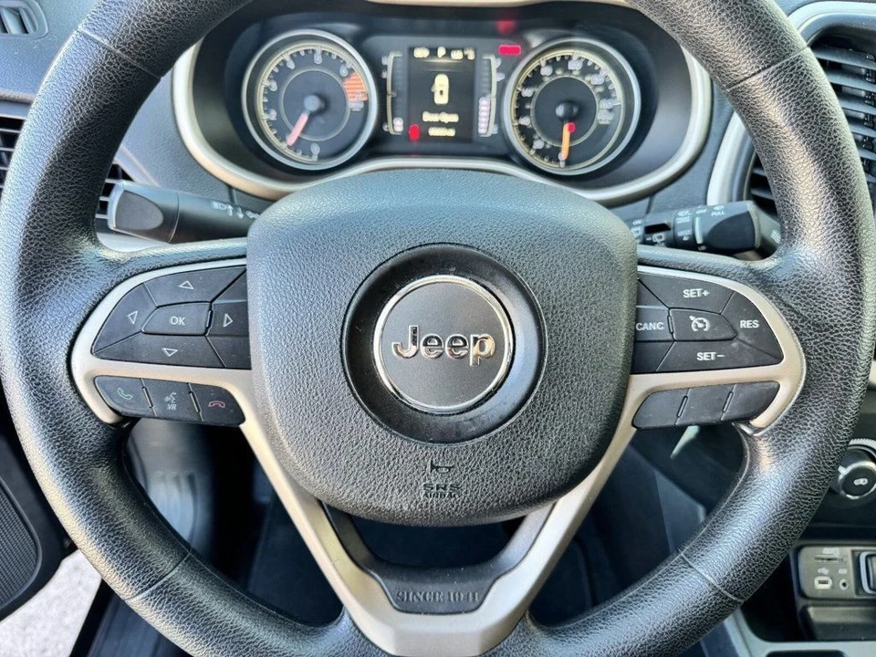 2016 Jeep KL Cherokee - Image 15 of 21
