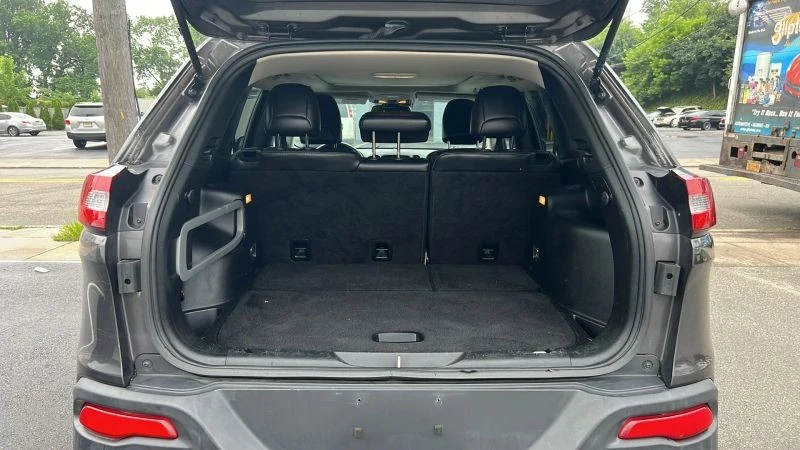 2016 Jeep KL Cherokee - Image 10 of 12