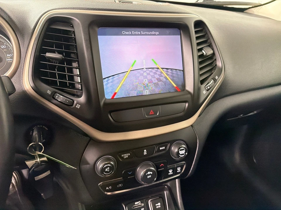 2016 Jeep KL Cherokee - Image 17 of 28