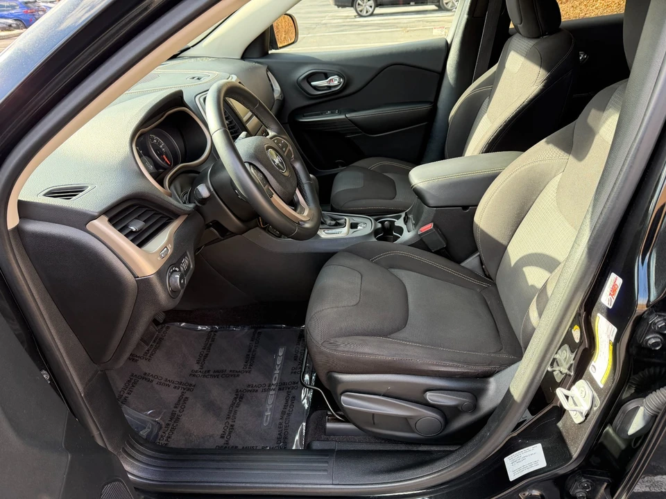 2016 Jeep KL Cherokee - Image 9 of 21