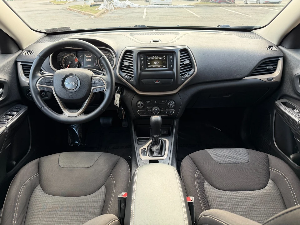 2016 Jeep KL Cherokee - Image 18 of 21