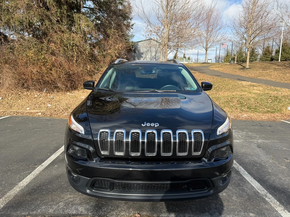 2016 Jeep KL Cherokee - Image 2 of 21
