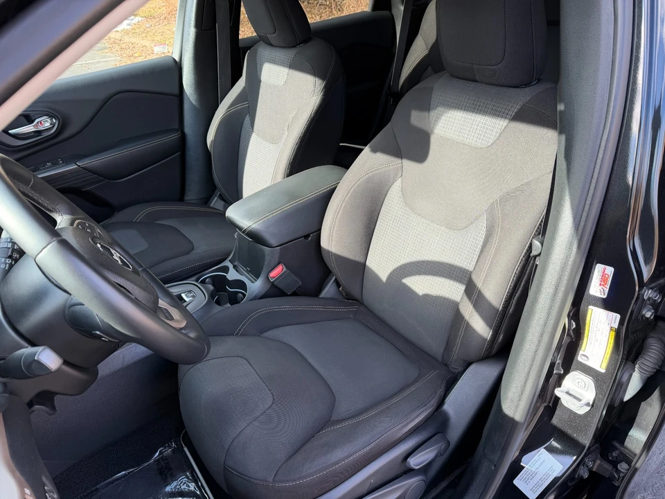 2016 Jeep KL Cherokee - Image 11 of 21