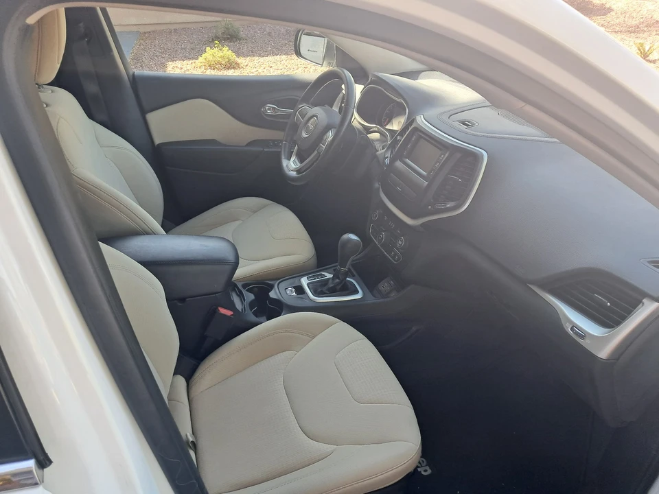 2016 Jeep KL Cherokee - Image 5 of 6