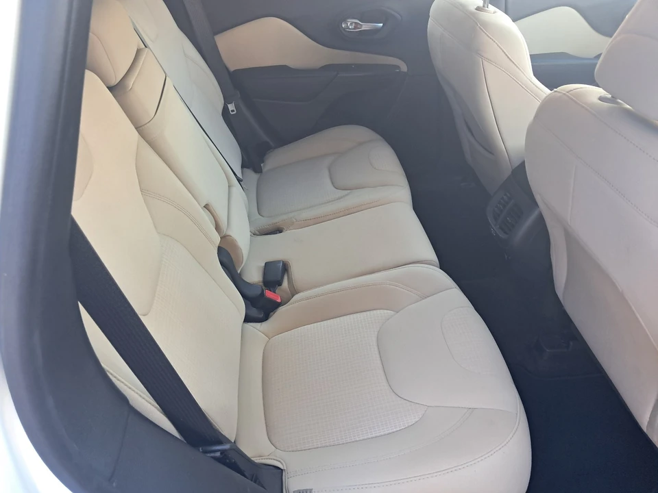 2016 Jeep KL Cherokee - Image 6 of 6