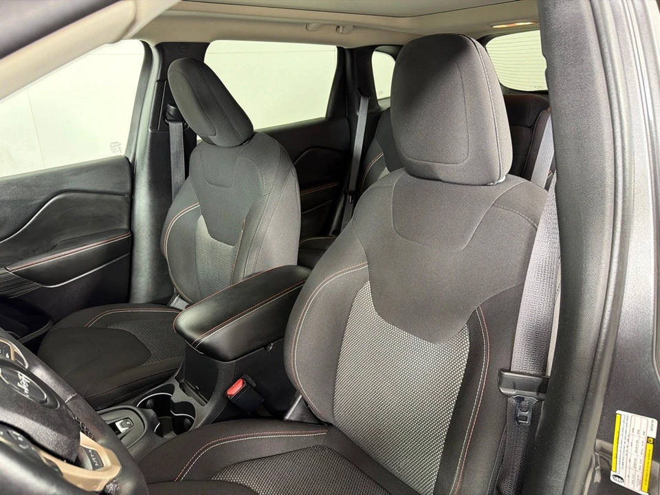 2016 Jeep KL Cherokee - Image 13 of 21