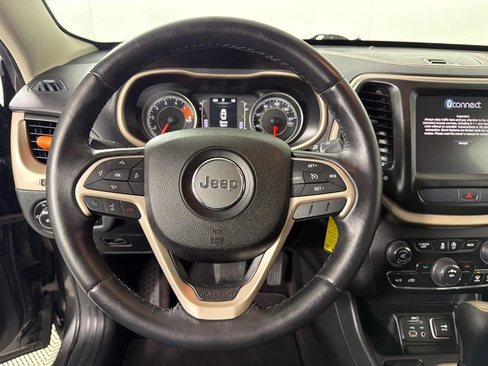2016 Jeep KL Cherokee - Image 16 of 21