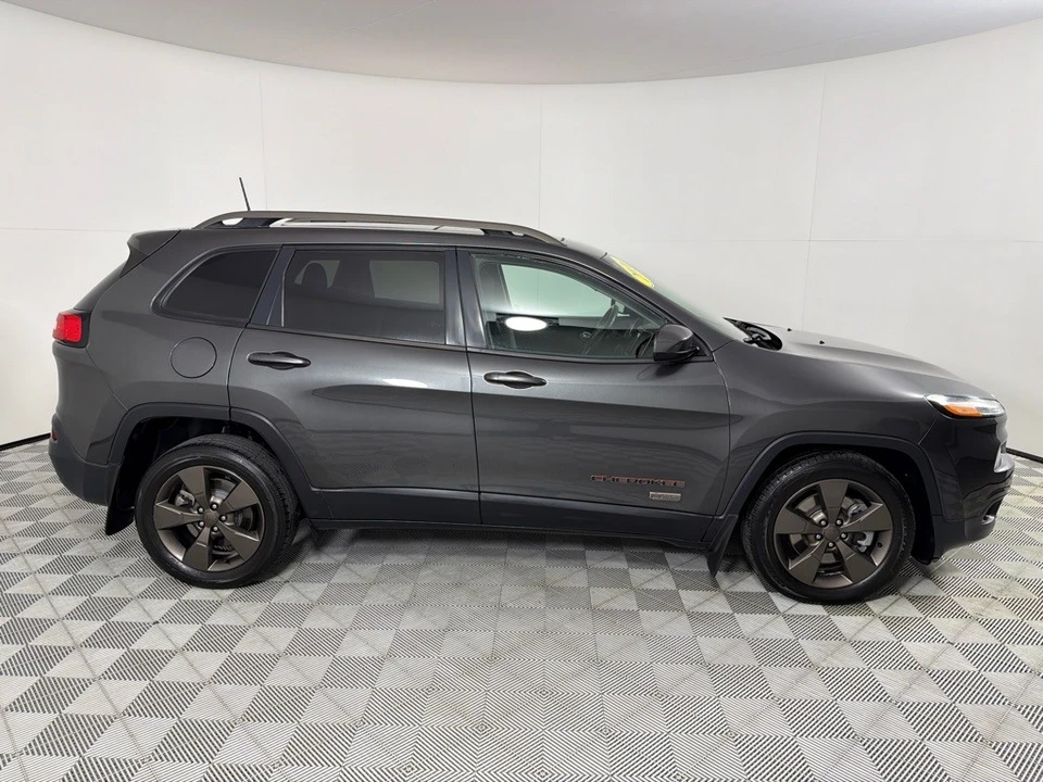 2016 Jeep KL Cherokee - Image 4 of 21