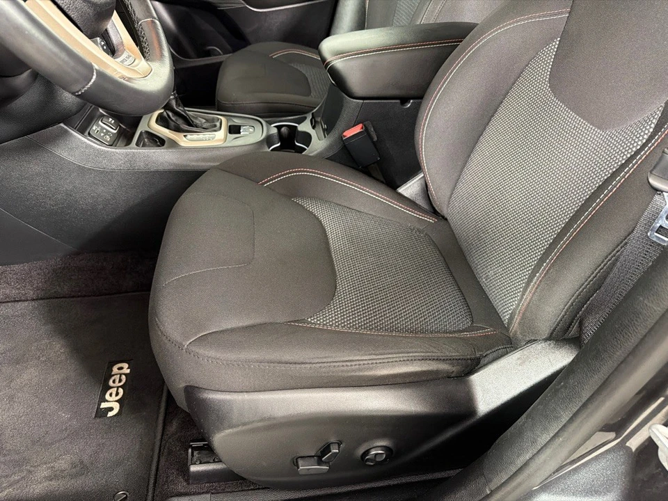 2016 Jeep KL Cherokee - Image 12 of 21