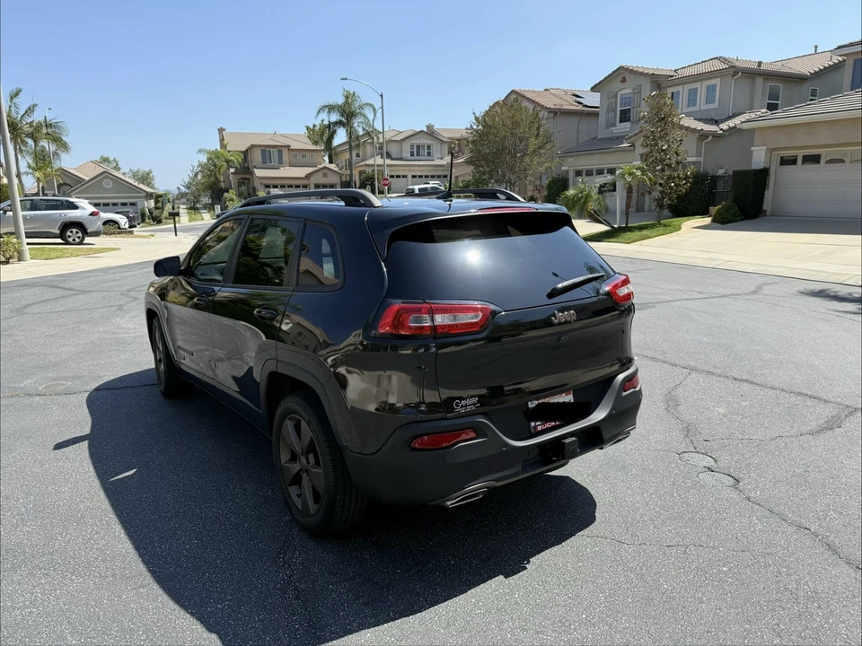 2016 Jeep KL Cherokee - Image 2 of 22
