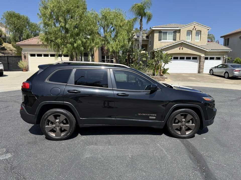 2016 Jeep KL Cherokee - Image 5 of 22